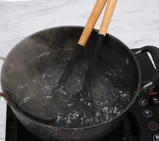 Can You Use a Silicone Spatula to Mix Hot Liquids?
