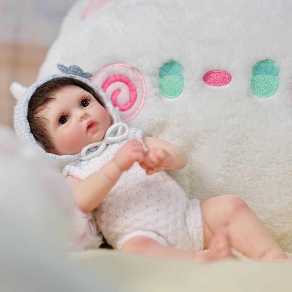 Vivi | Silicone Gender Neutral Baby Doll