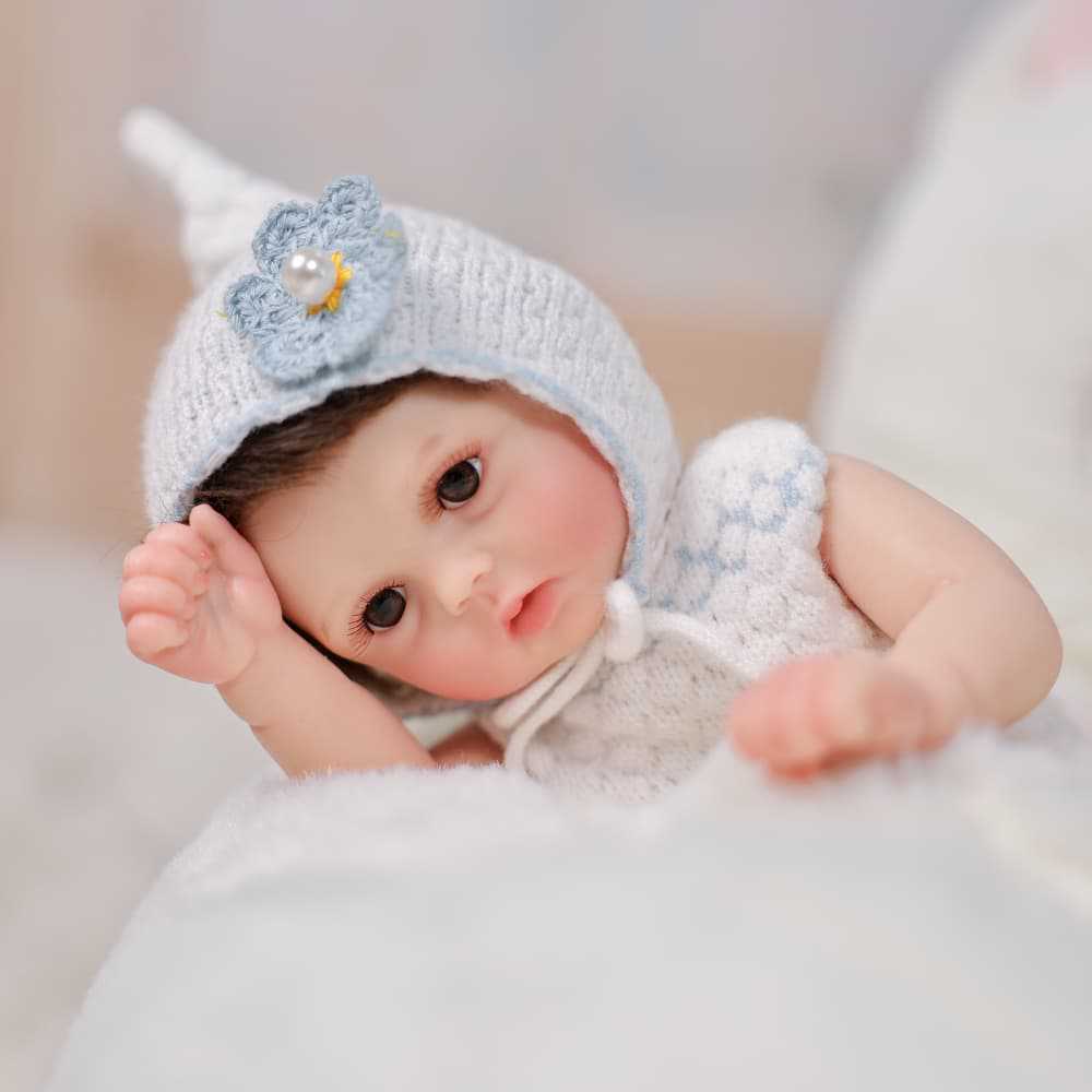 Vivi | Silicone Gender Neutral Baby Doll